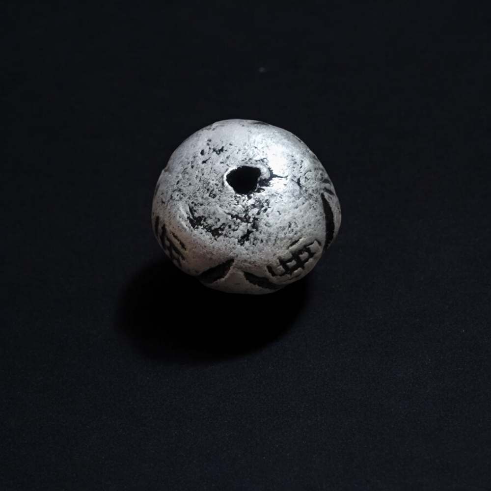 *New*  Unique Rare Vintage Clay Beads (20 per bag) - Picture 4 of 7